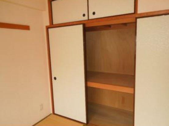 川崎市多摩区宿河原３丁目の賃貸マンションの収納