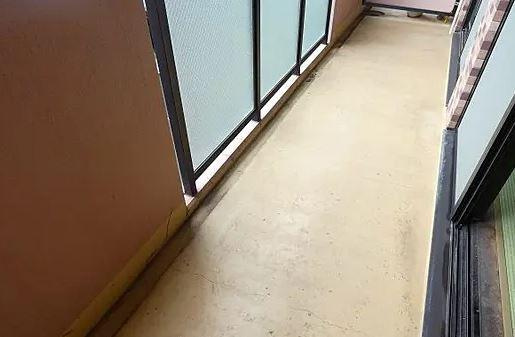 川崎市多摩区宿河原３丁目の賃貸マンションのバルコニー