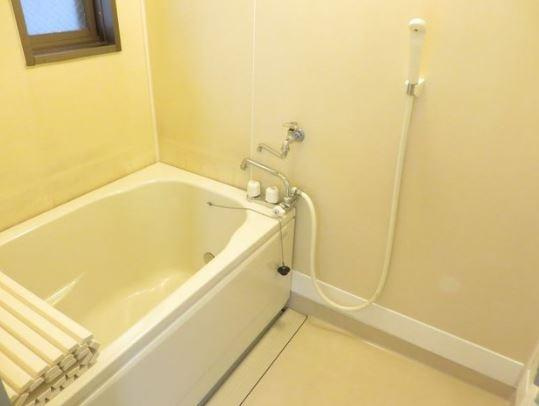 川崎市多摩区登戸新町のアパートの浴室