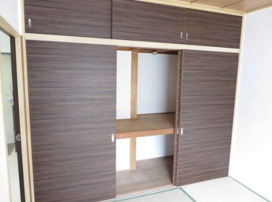 川崎市多摩区登戸新町のアパートの収納