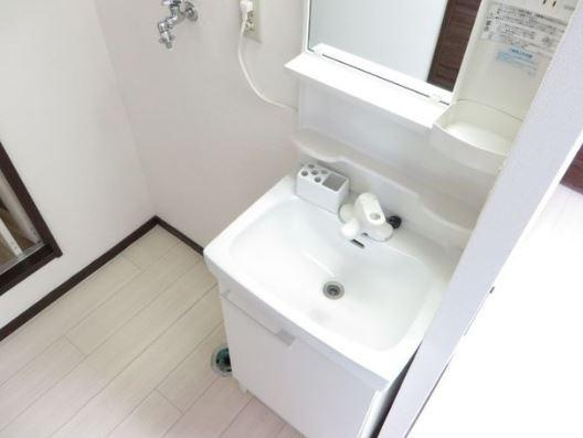 川崎市多摩区登戸新町のアパートの洗面所