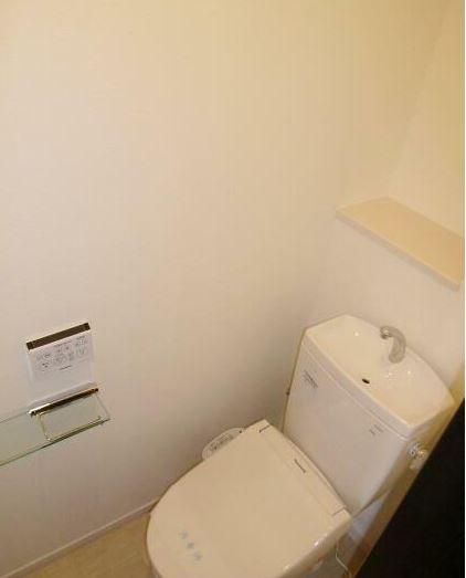 川崎市多摩区登戸のアパートのトイレ