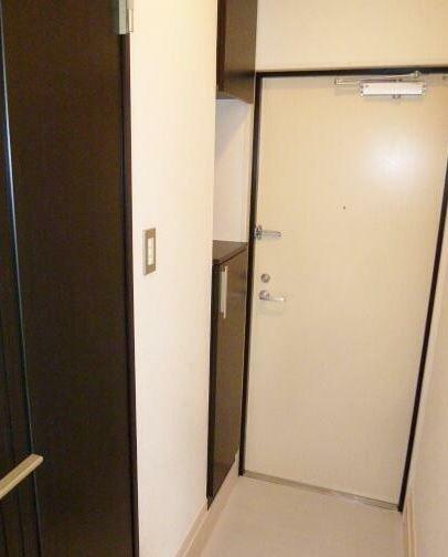 川崎市多摩区登戸のアパートの玄関