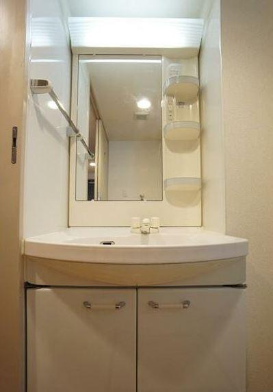 川崎市多摩区枡形６丁目の賃貸マンションの洗面所