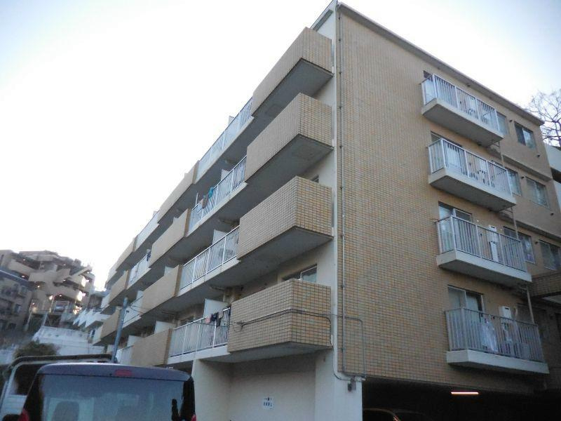 川崎市多摩区三田２丁目の賃貸マンション