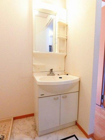 川崎市多摩区登戸新町のアパートの洗面所