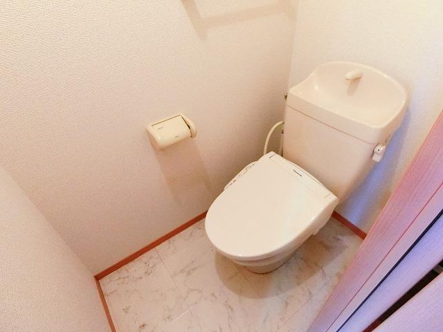 川崎市多摩区登戸新町のアパートのトイレ