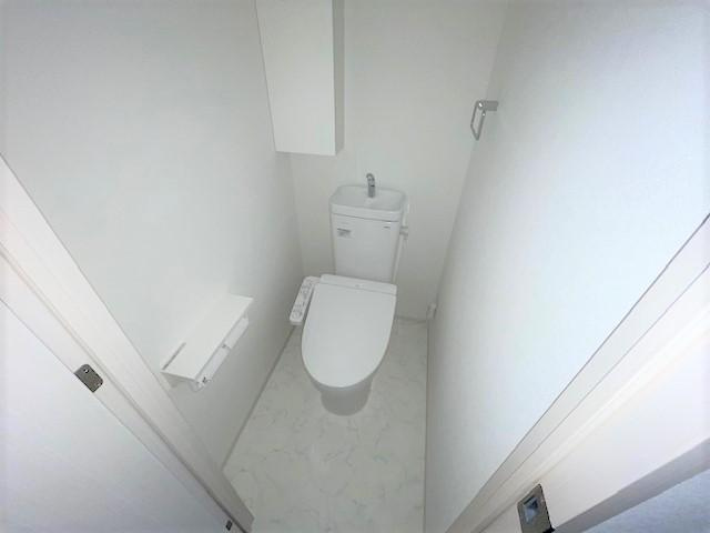 レジデンス清末（楽器可新築マンション）のトイレ