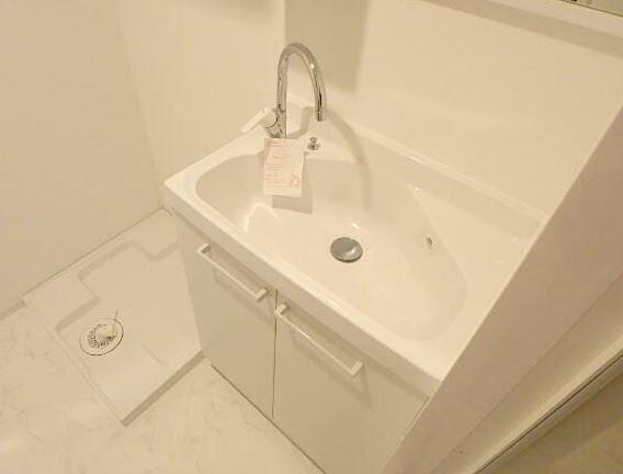 レジデンス清末（楽器可新築マンション）の洗面所