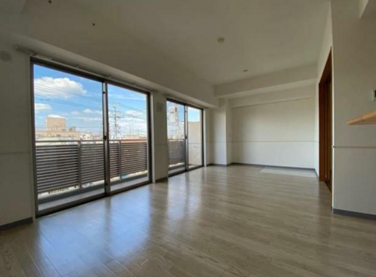 リア・コンフォートの居間・リビング