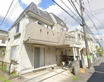 狛江市元和泉2丁目住宅のエントランス