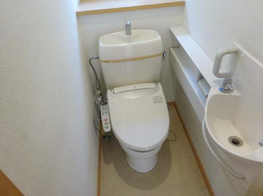 狛江市元和泉2丁目住宅のトイレ