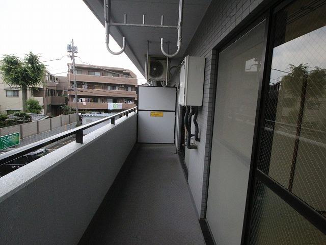 第二平山ビルのバルコニー