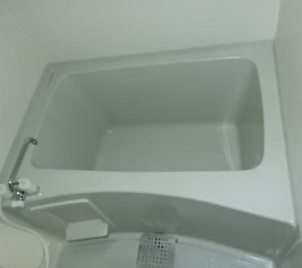 川崎市多摩区宿河原３丁目のアパートの浴室