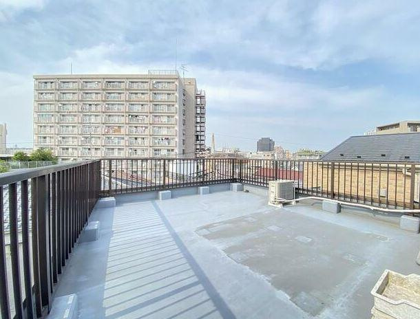 川崎市多摩区枡形３丁目の賃貸マンションのバルコニー