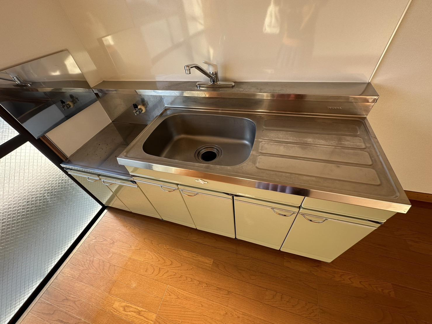 川崎市多摩区菅５丁目の賃貸マンションのキッチン