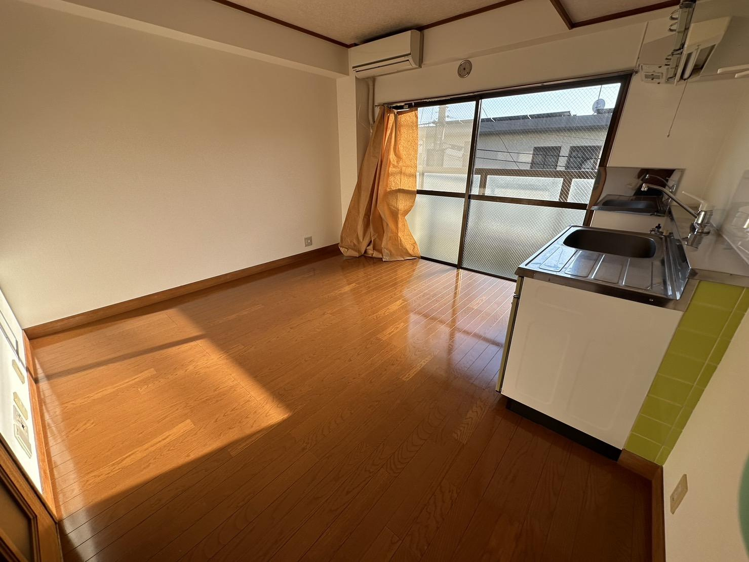 川崎市多摩区菅５丁目の賃貸マンションの居間・リビング