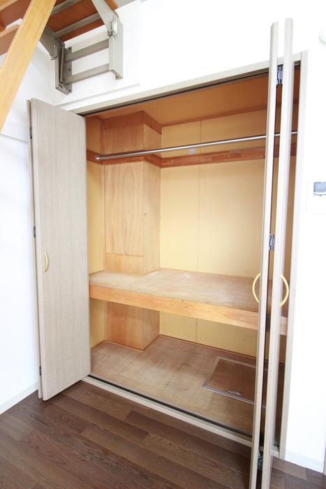 川崎市多摩区中野島１丁目のアパートの収納