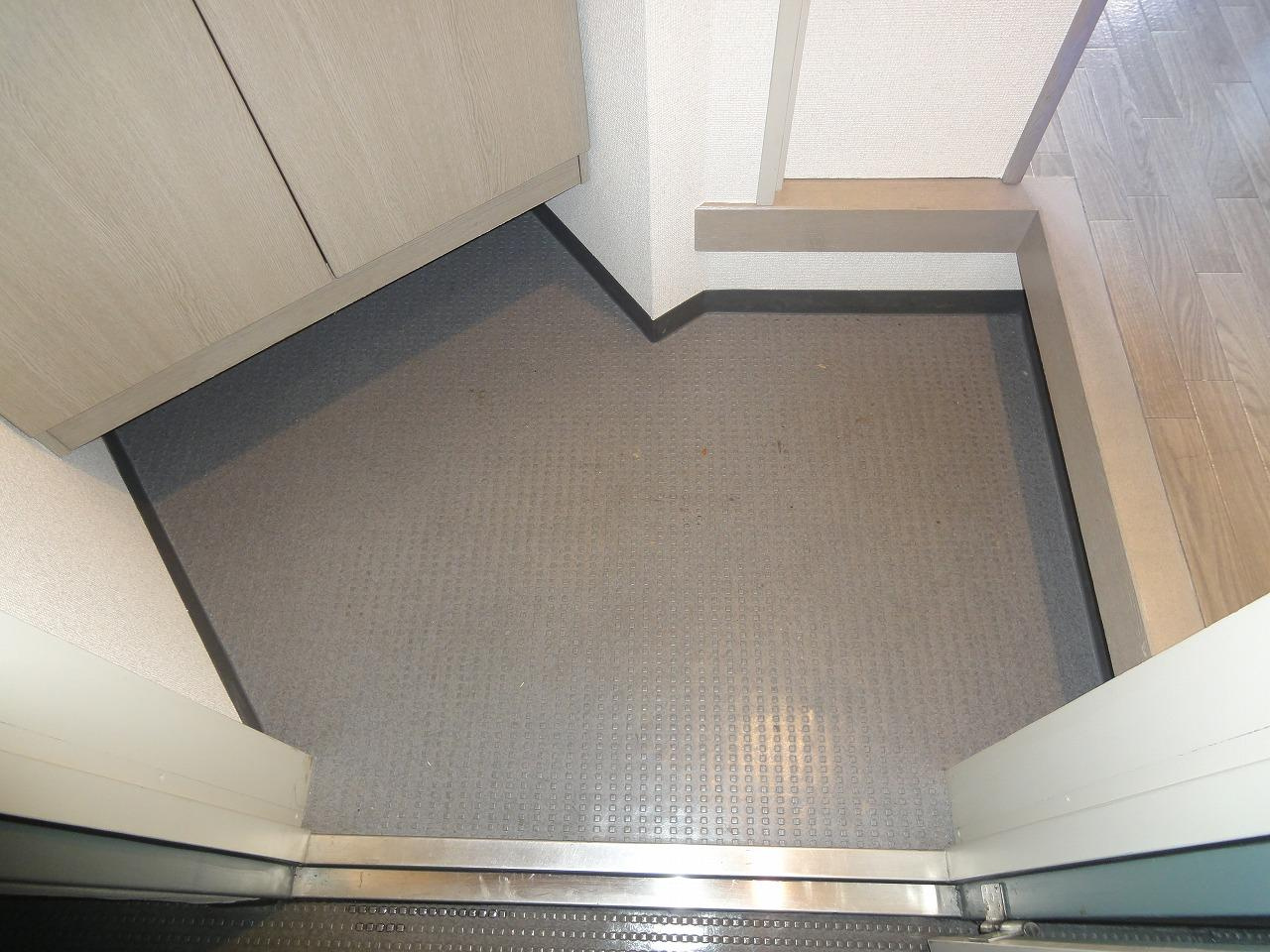 川崎市多摩区登戸の賃貸マンションの玄関