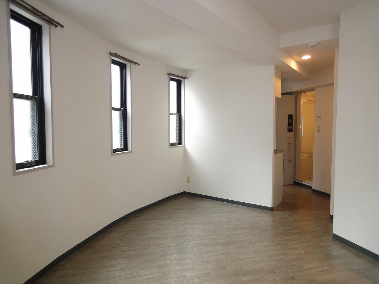 川崎市多摩区登戸の賃貸マンションの居間・リビング