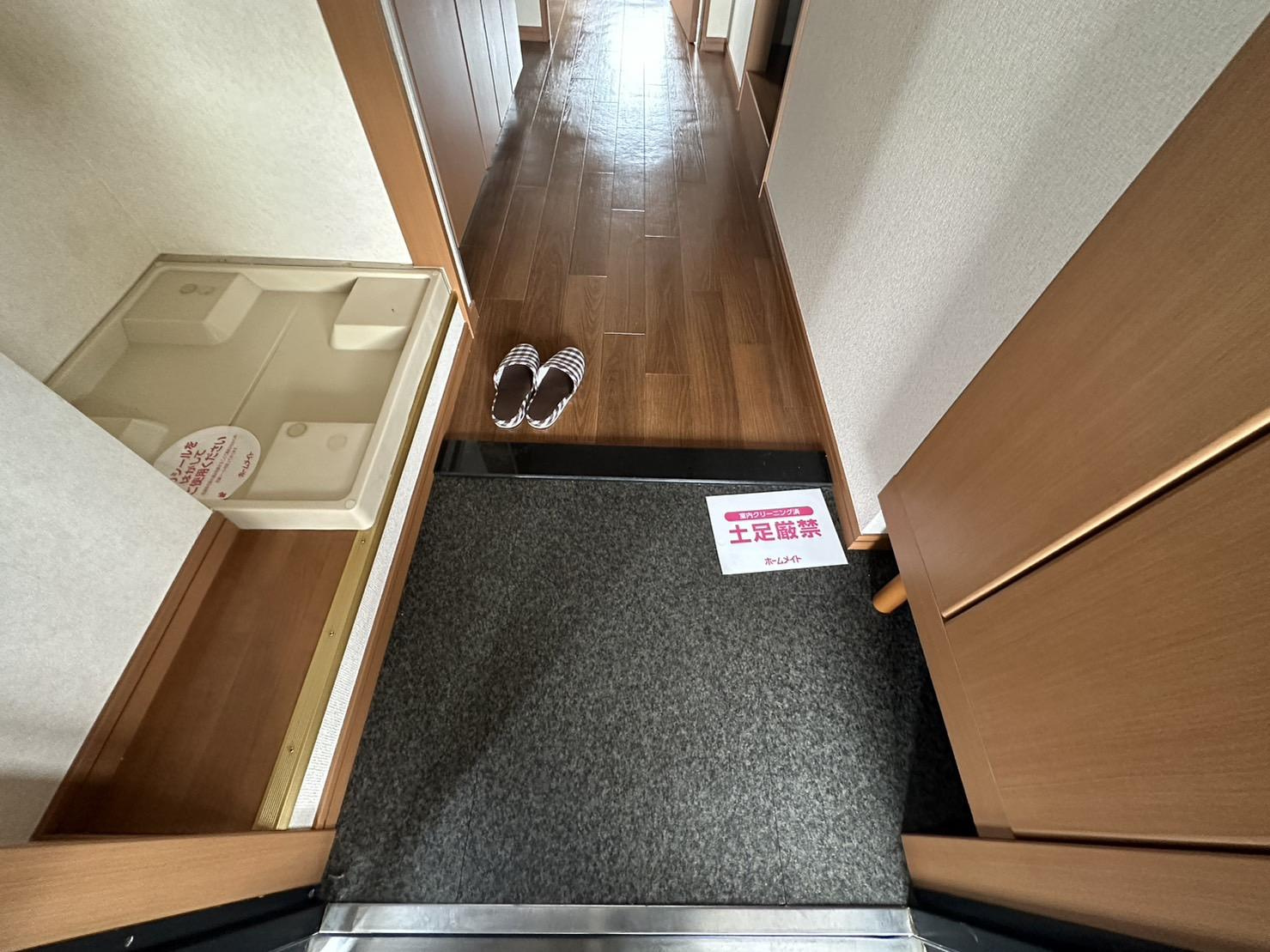 川崎市多摩区宿河原２丁目の賃貸マンションの玄関