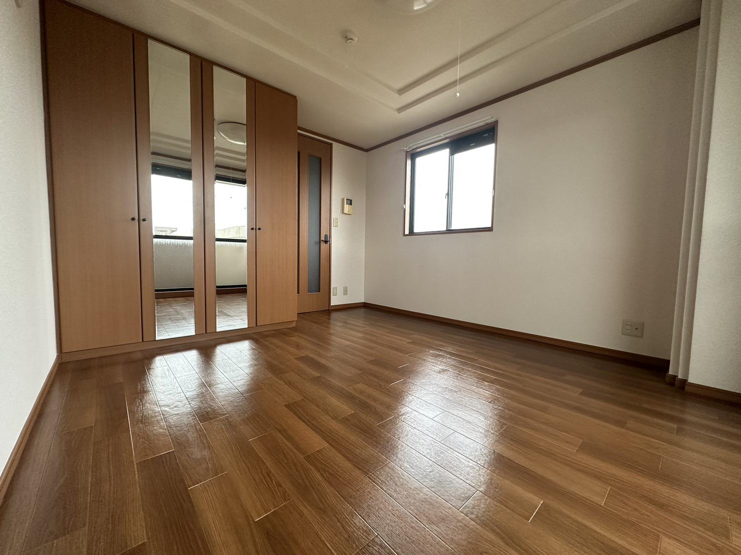 川崎市多摩区宿河原２丁目の賃貸マンションの居間・リビング