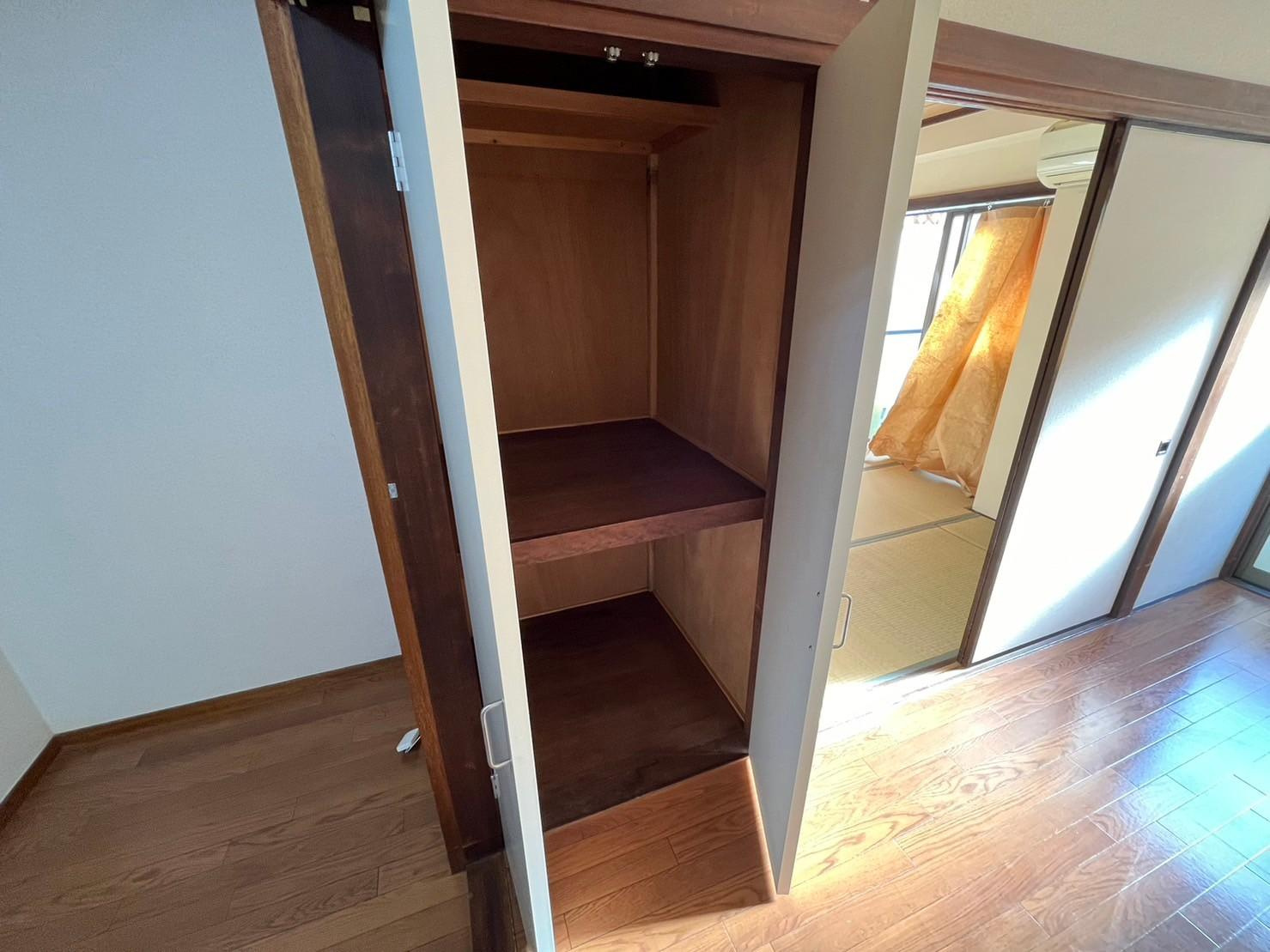 川崎市多摩区登戸新町の賃貸マンションの収納