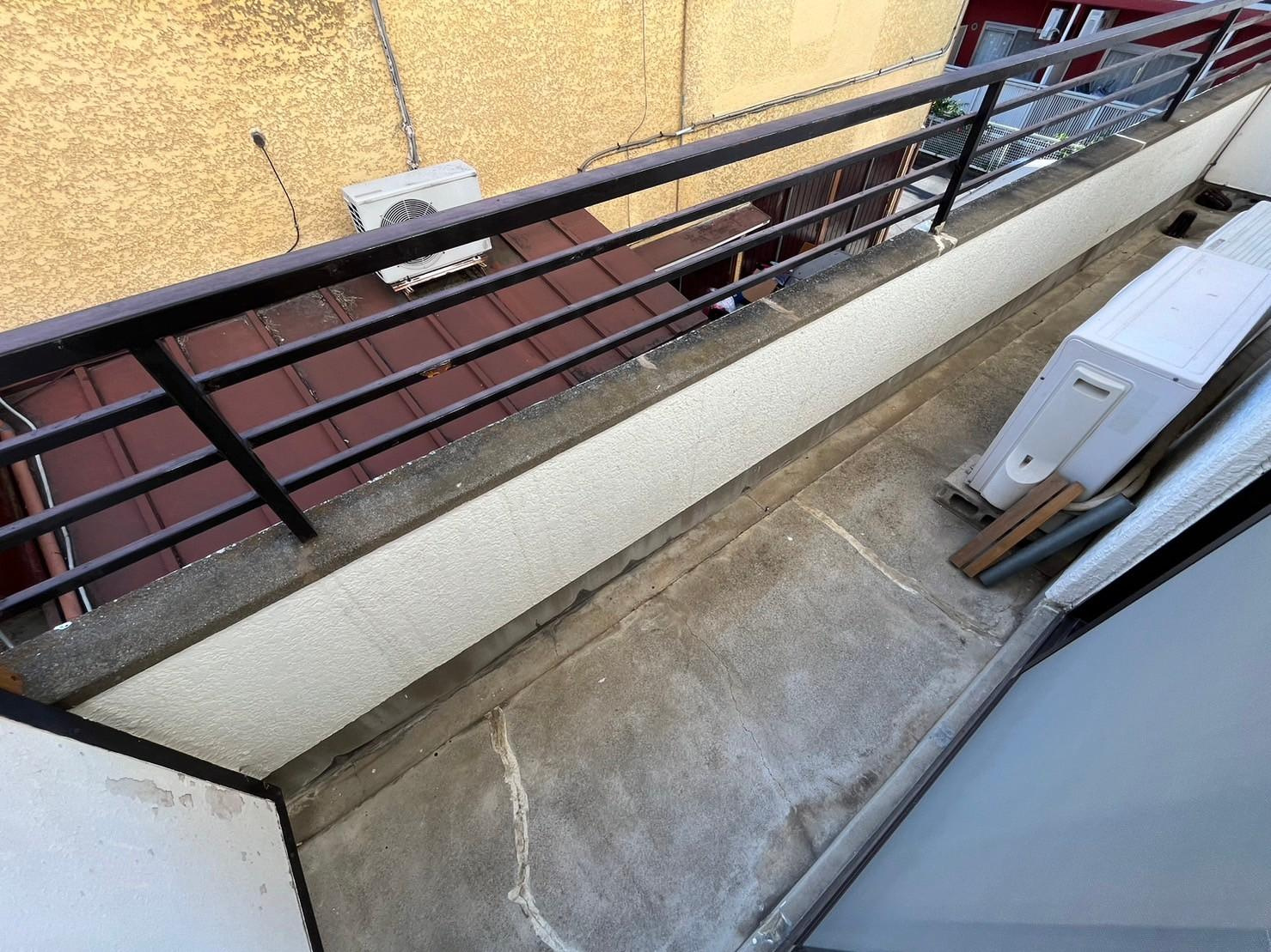 川崎市多摩区登戸新町の賃貸マンションのバルコニー