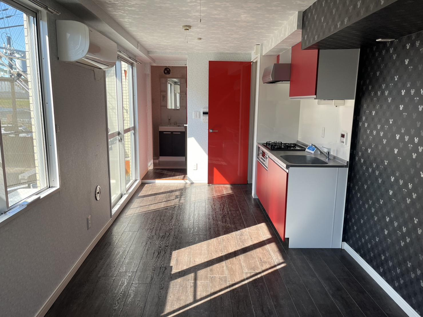 川崎市多摩区登戸新町の賃貸マンションの居間・リビング