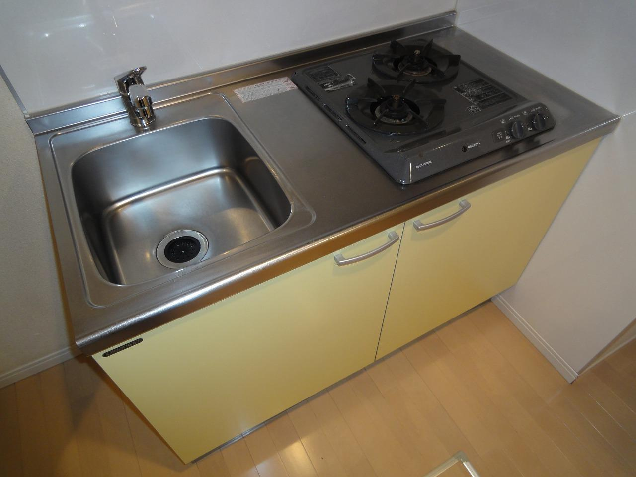 川崎市多摩区枡形６丁目のアパートのキッチン