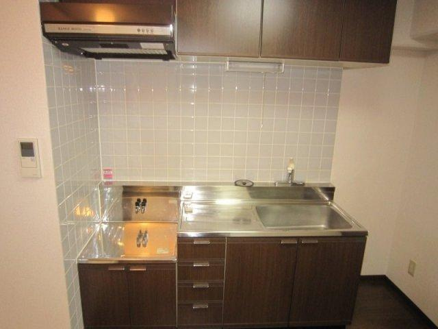 川崎市多摩区枡形２丁目の賃貸マンションのキッチン