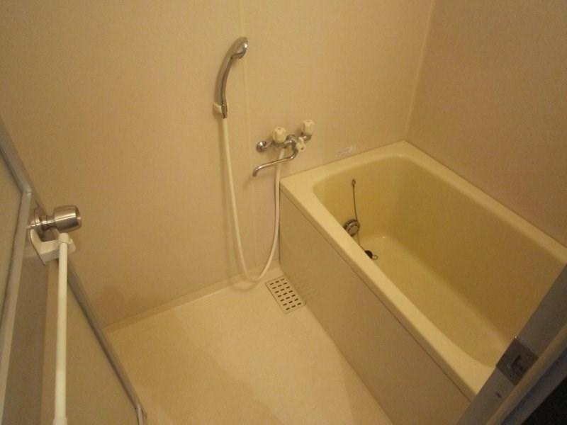 川崎市多摩区枡形２丁目の賃貸マンションの浴室