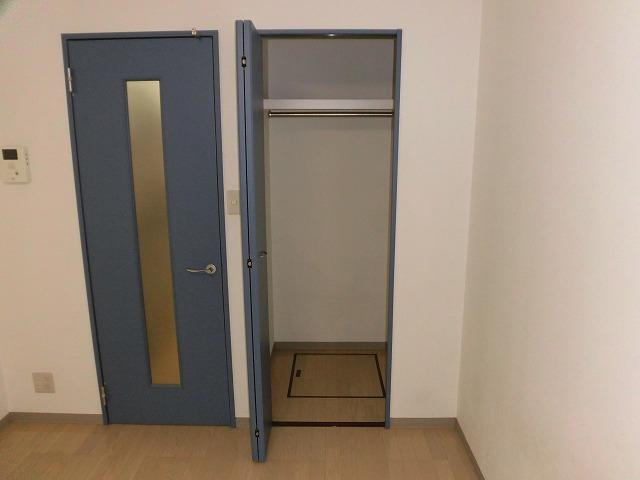 川崎市多摩区登戸のアパートの収納