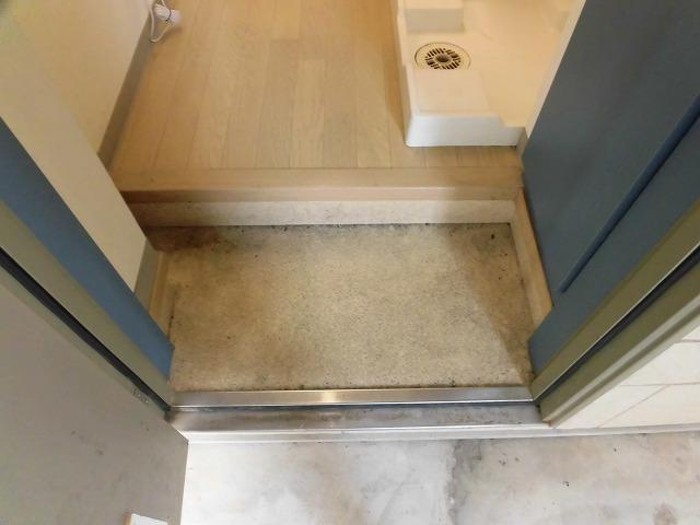 川崎市多摩区登戸のアパートの玄関