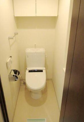 川崎市多摩区東生田１丁目の賃貸マンションのトイレ