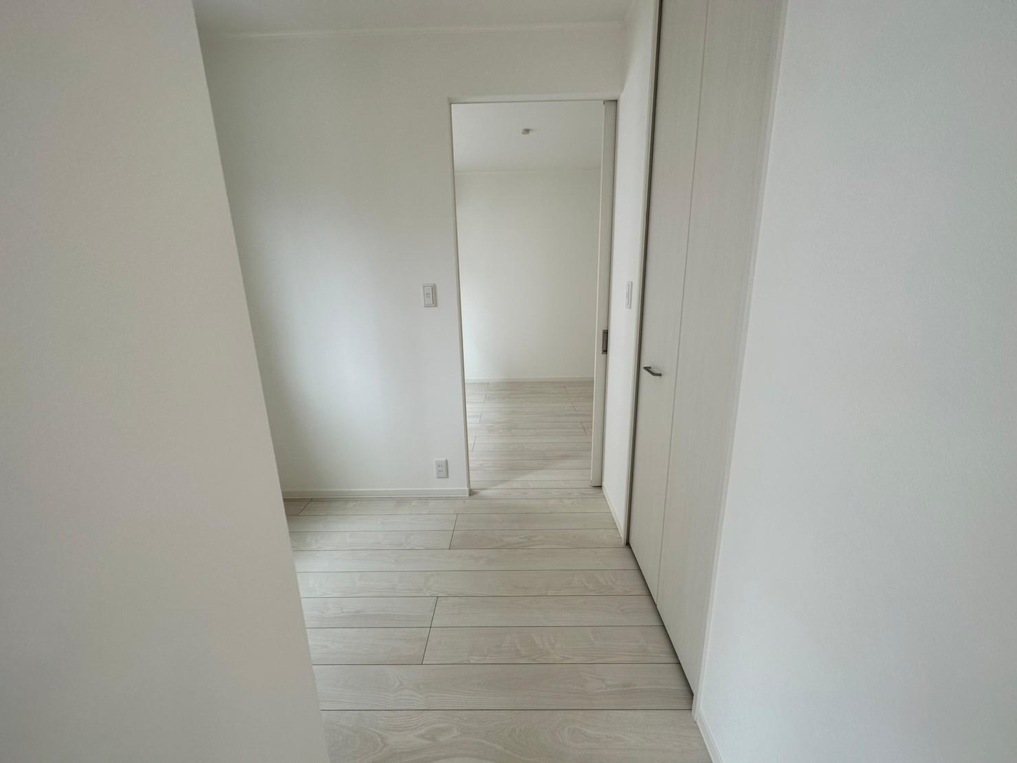 狛江市東和泉１丁目のアパートの収納