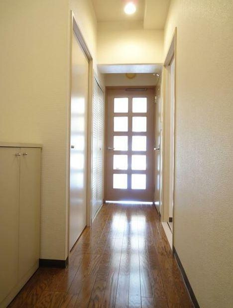 サンシャイン生田の玄関