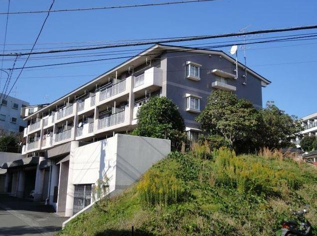 サンシャイン生田の外観