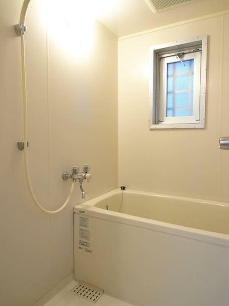 サンシャイン生田の浴室