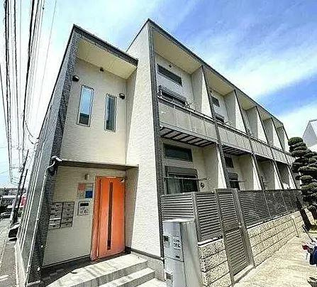 川崎市多摩区菅北浦２丁目のアパートの外観