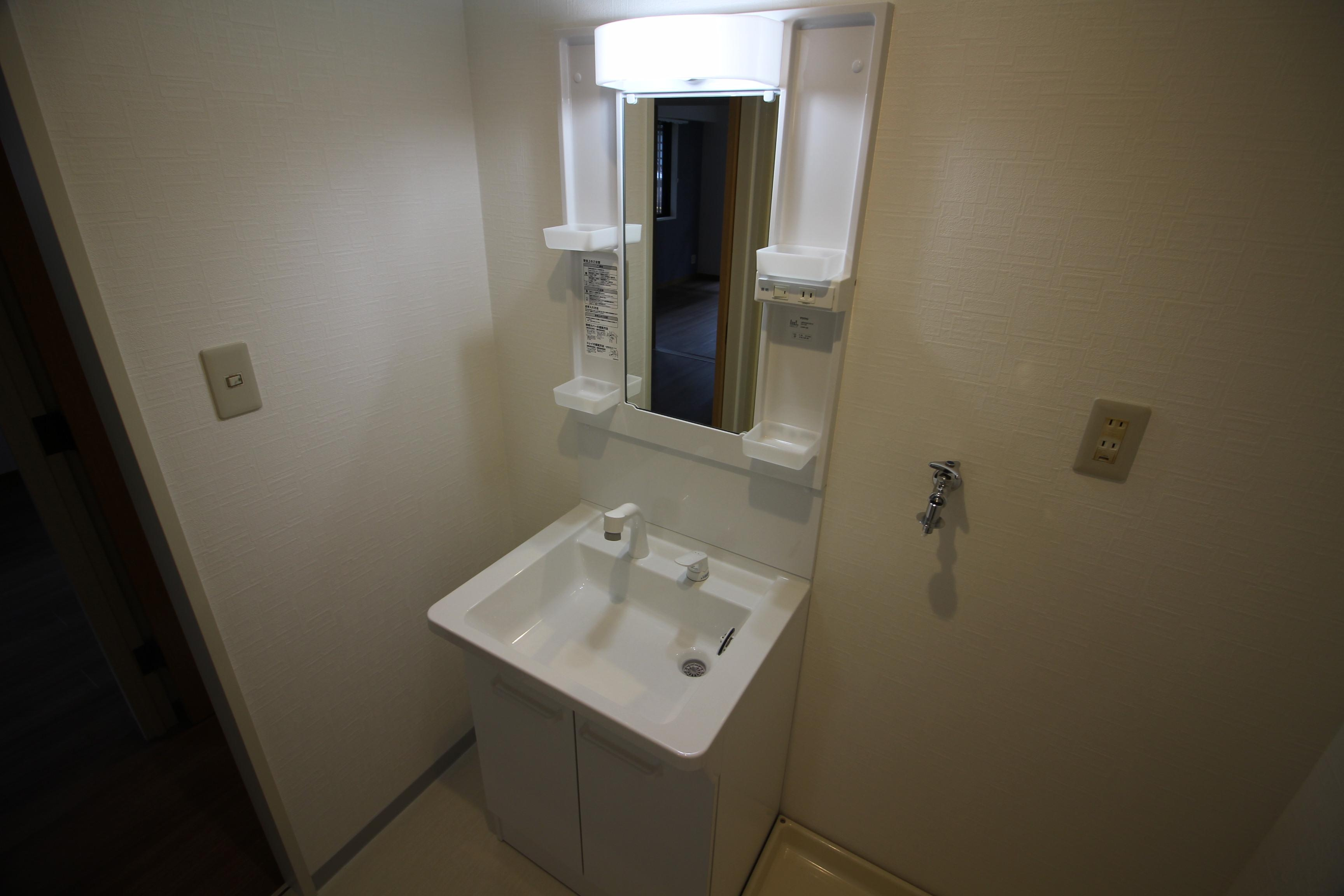 川崎市多摩区宿河原４丁目の賃貸マンションの洗面所