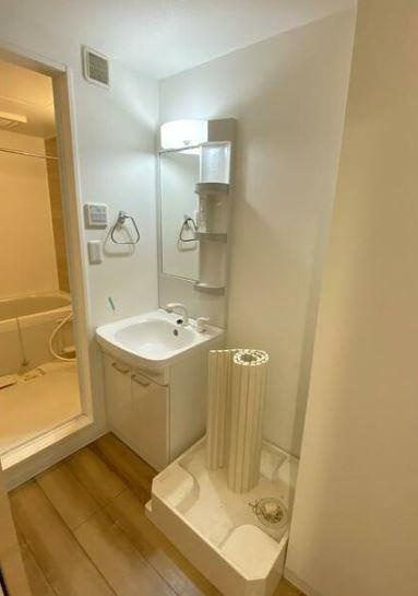 狛江市岩戸北４丁目の賃貸マンションの洗面所