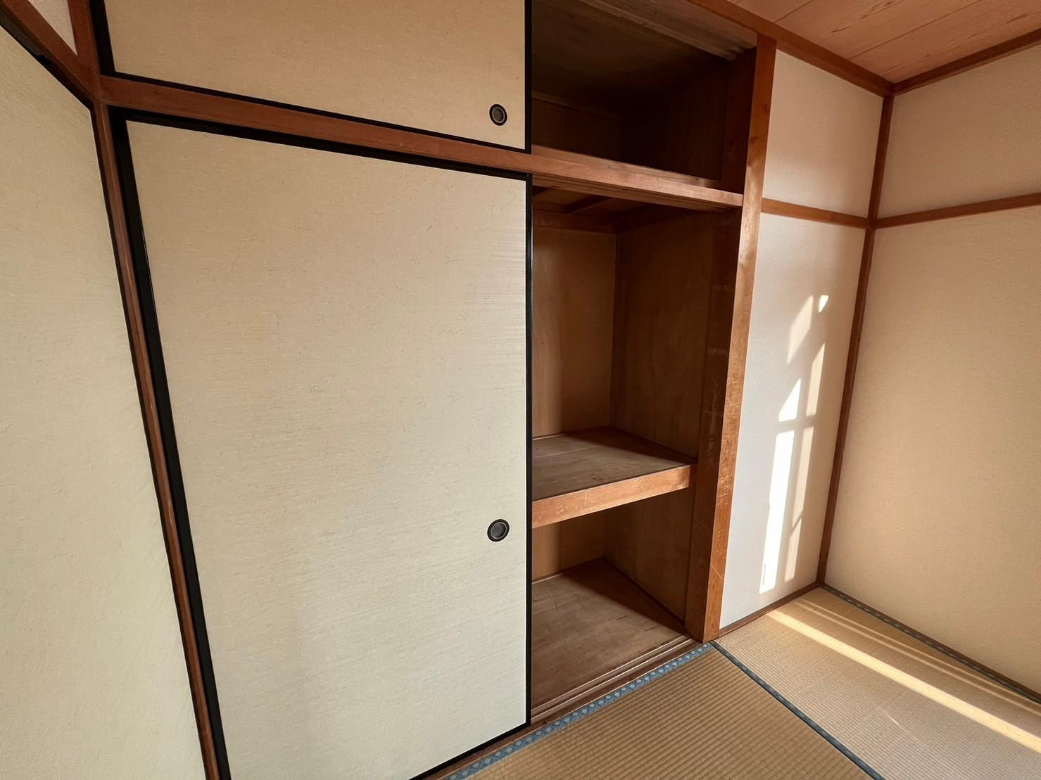 川崎市多摩区菅稲田堤２丁目のアパートの収納