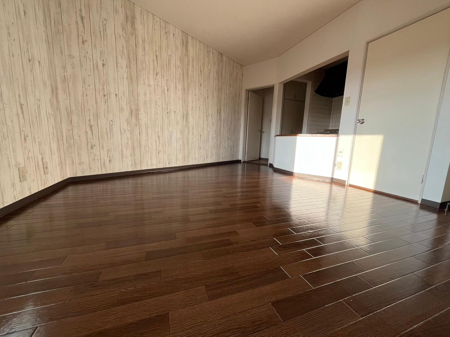 川崎市多摩区菅稲田堤２丁目のアパートの居間・リビング