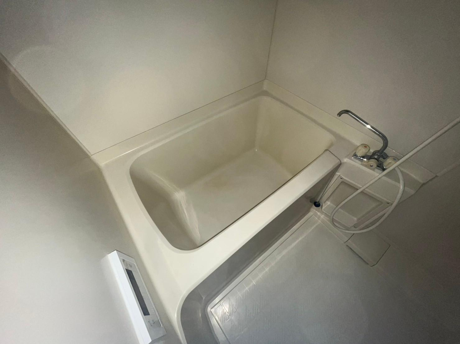 川崎市多摩区菅稲田堤２丁目のアパートの浴室