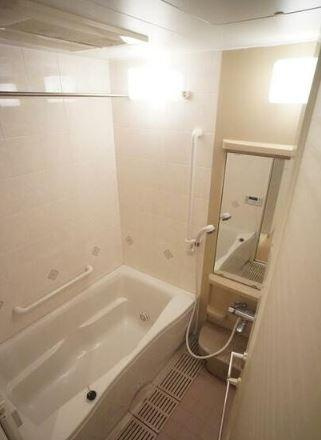 世田谷区喜多見９丁目の賃貸マンションの浴室