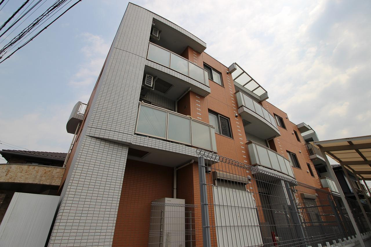 川崎市多摩区菅北浦２丁目の賃貸マンションの外観