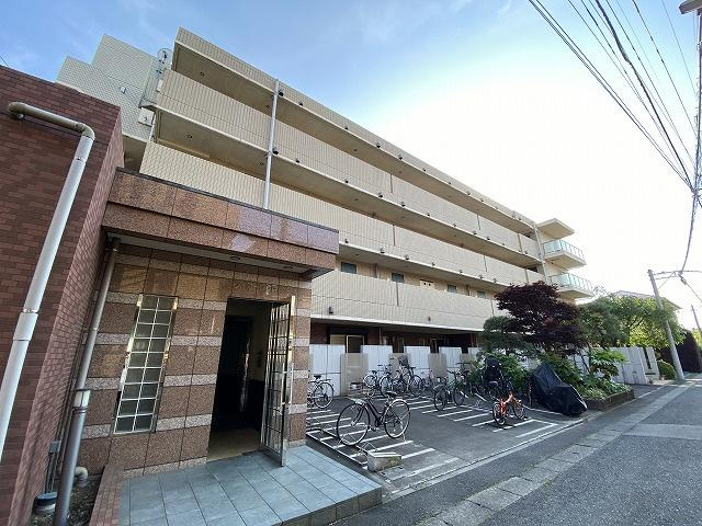 フィオーレ登戸の外観