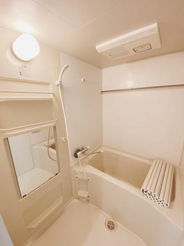 フィオーレ登戸の浴室