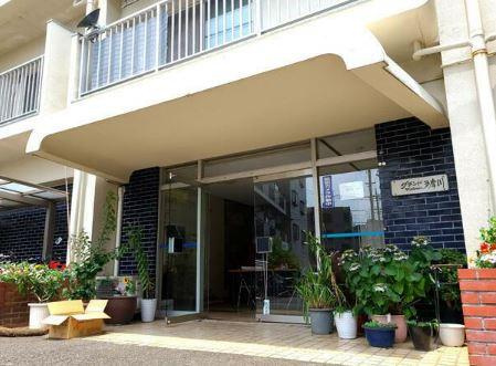 川崎市多摩区登戸の賃貸マンションのエントランス
